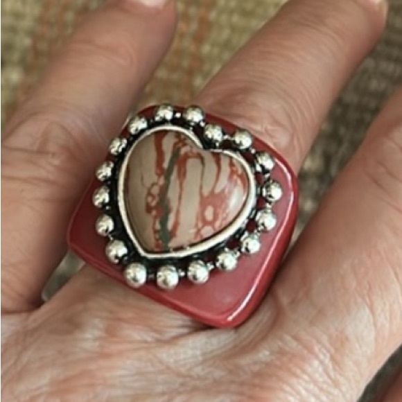 🌵SOLD🌵NWOT Free People Studded Heart Ring - Picture 8 of 8